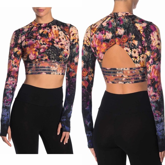 SOLD 🍃Free People movement floral cropped top - Picture 3 of 6